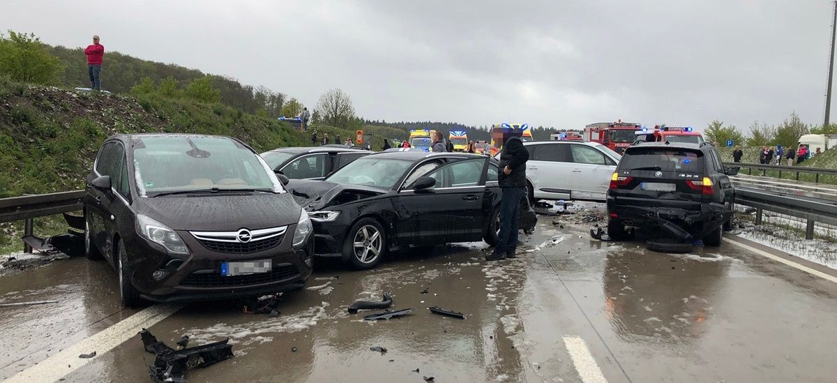 В Германии столкнулись полсотни авто