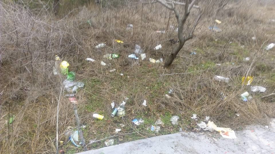 Вандалы осквернили мемориал ВОВ в Леушенах