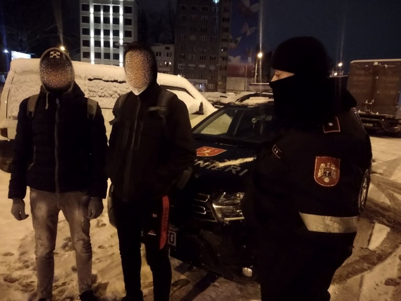 Карабинеры с поличным задержали двух юных автоворов, орудующих в столице