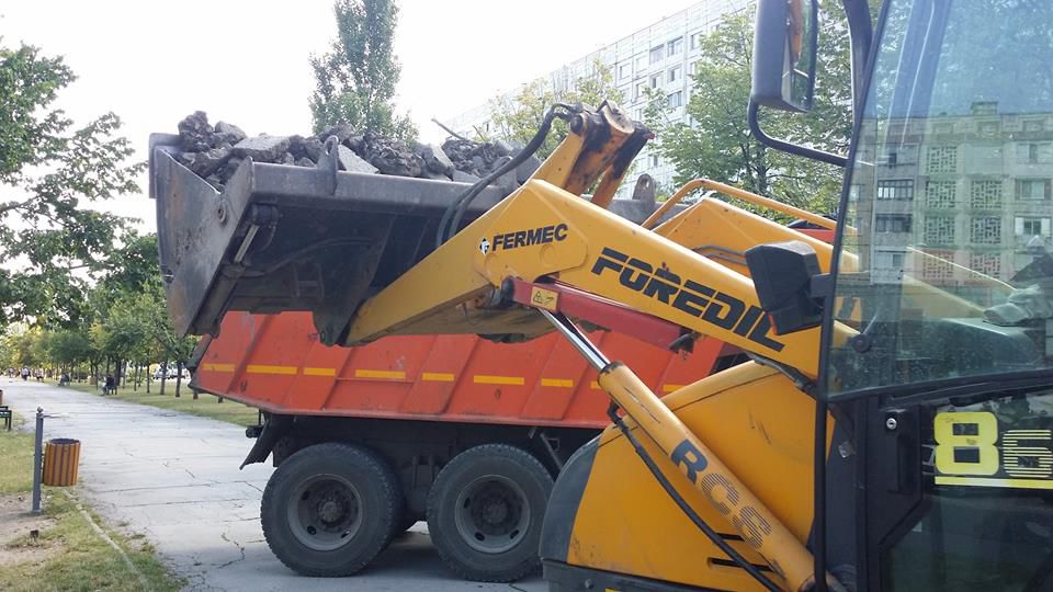 На Чеканах начался ремонт бульвара Мирча чел Бэтрын
