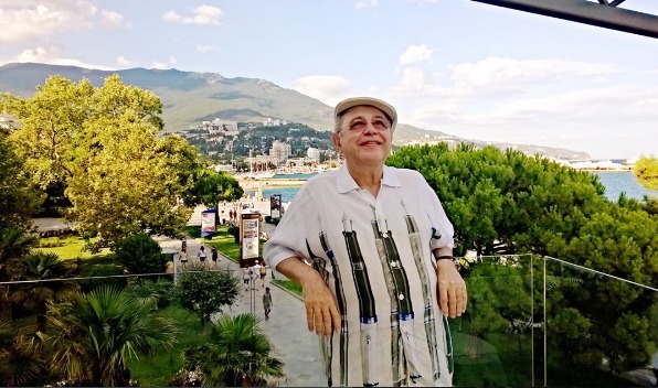 70-летний Петросян омолодился в Крыму