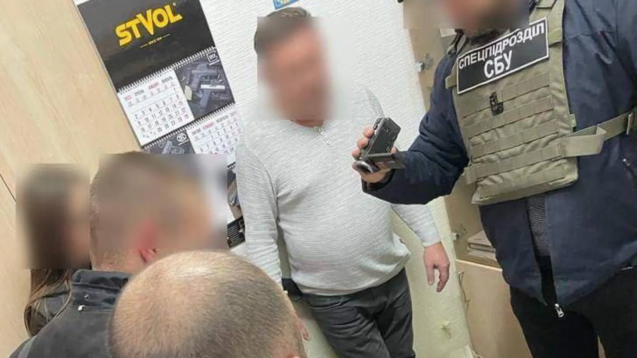 Украинский таможенник попался на молдавском бренди