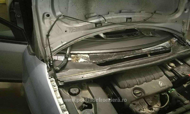 Гражданка РМ спрятала более 6 000 сигарет на борту своего Citroen