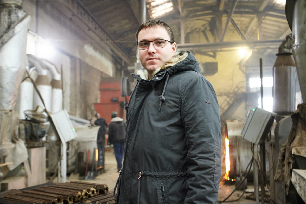 Bani din deșeuri. Brichete moldovenești din coji de hrișcă și de migdale
