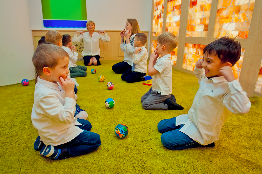 В детский сад StarKids идёт набор малышей от 2 до 7 лет