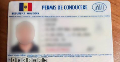 Украинец пытался въехать в РМ с поддельными правами, купленными за $40