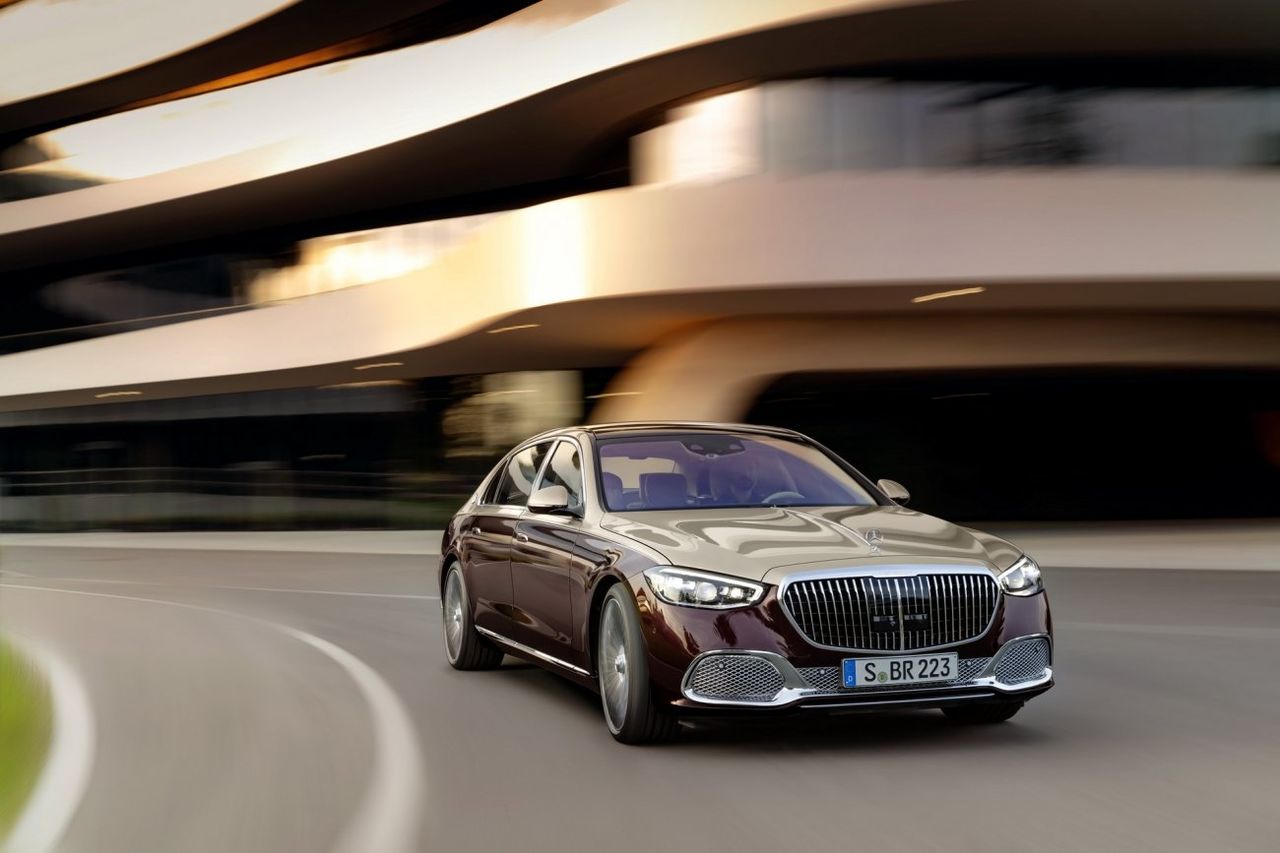 Mercedes показал Maybach S-Class нового поколения