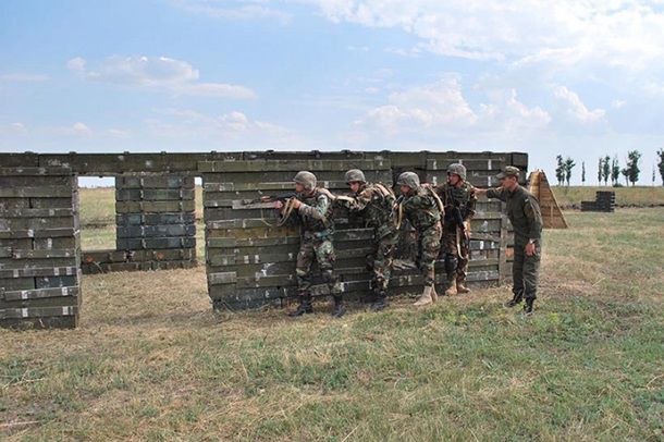 Нацгвардейцы Украины тренируют военных из Молдовы
