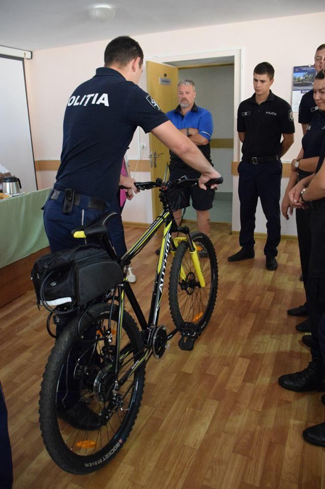 În curând polițiștii vor patrula pe biciclete în Chișinău. Detalii