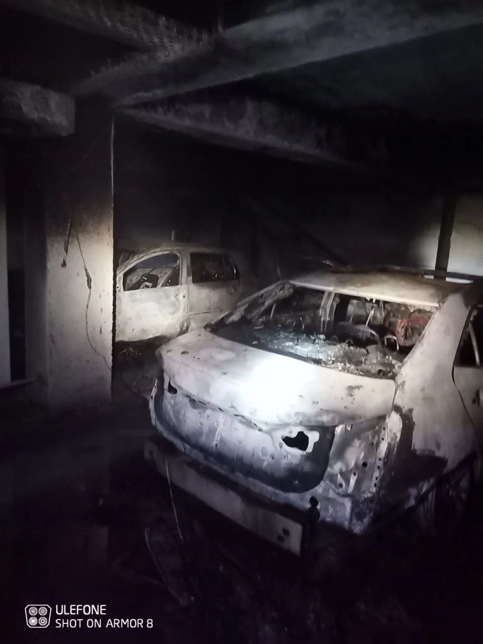 В Кишиневе на подземном паркинге сгорели три автомобиля