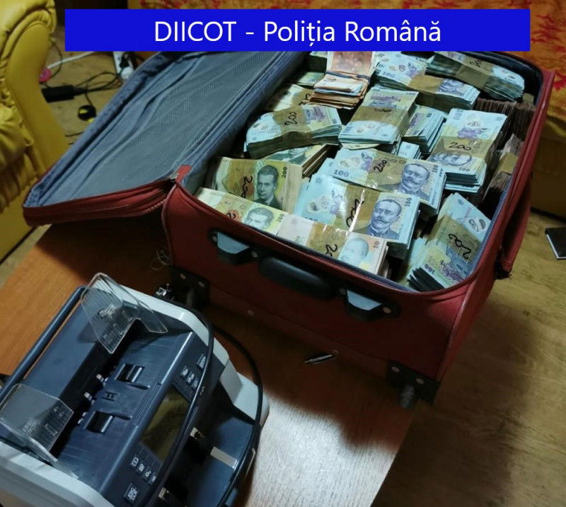 В Румынии при обыске у наркоторговца деньги находили в чемоданах и матрасах