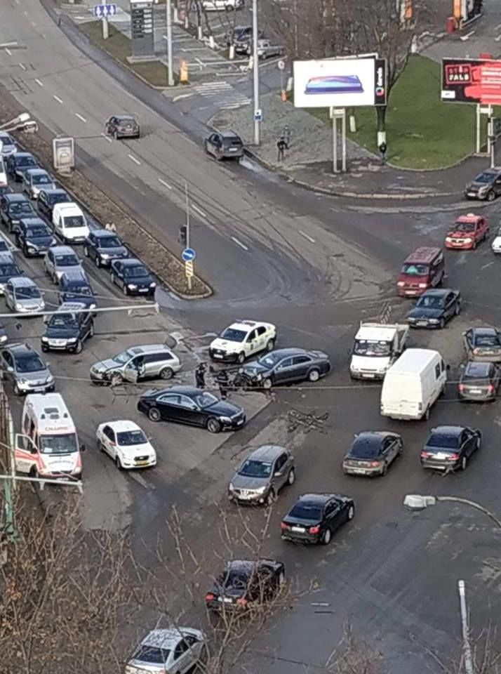 Три автомобиля были серьезно повреждены в результате ДТП на Ботанике