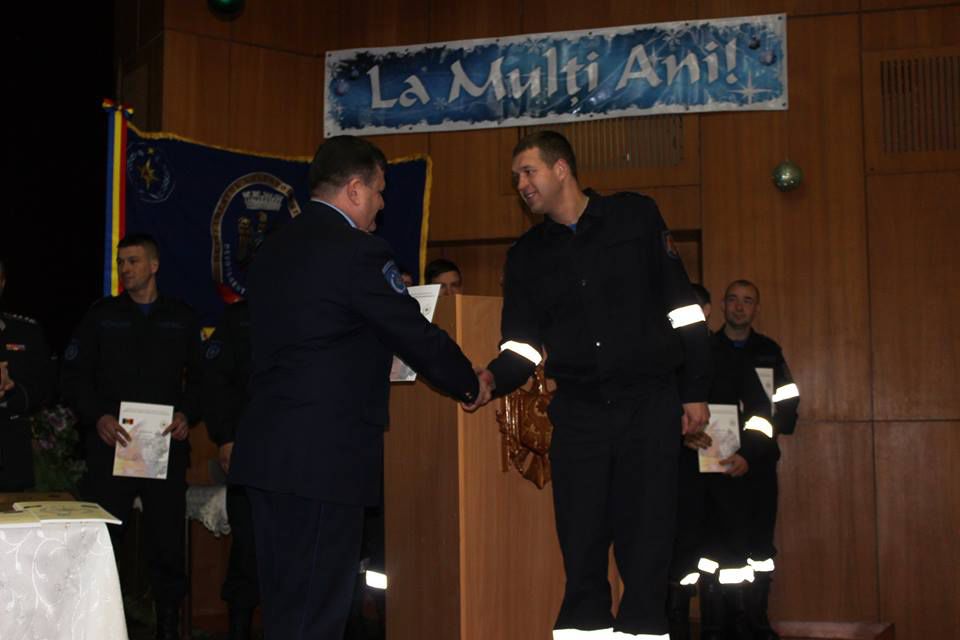 Cei mai buni pompieri din sectorul Botanica au fost premiați la sfârșit de an