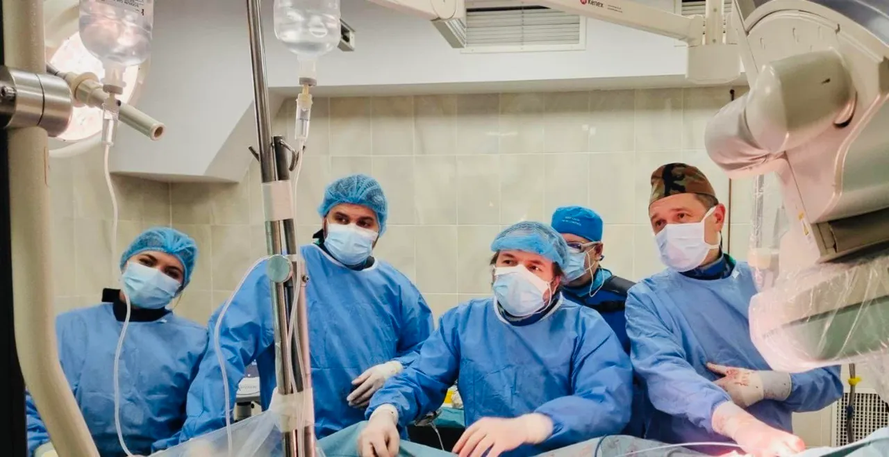 Două dintre cele mai renumite instituții medicale din Moldova au efectuat pentru prima dată operații chirurgicale unice