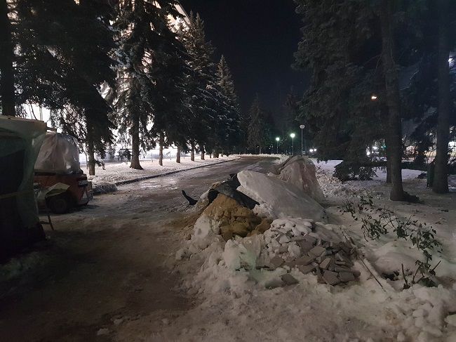 У правительства Молдовы развернулся ремонт центральной лестницы здания