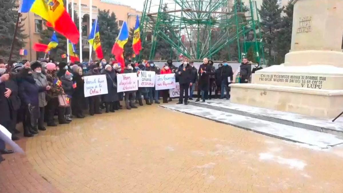Жители Оргеева вышли на протест с требованием отставки правительства