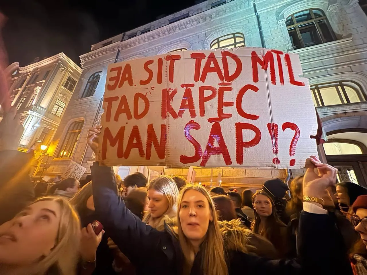 Proteste în fața Parlamentului leton față de retragerea țării din convenția privind combaterea violenței domestice