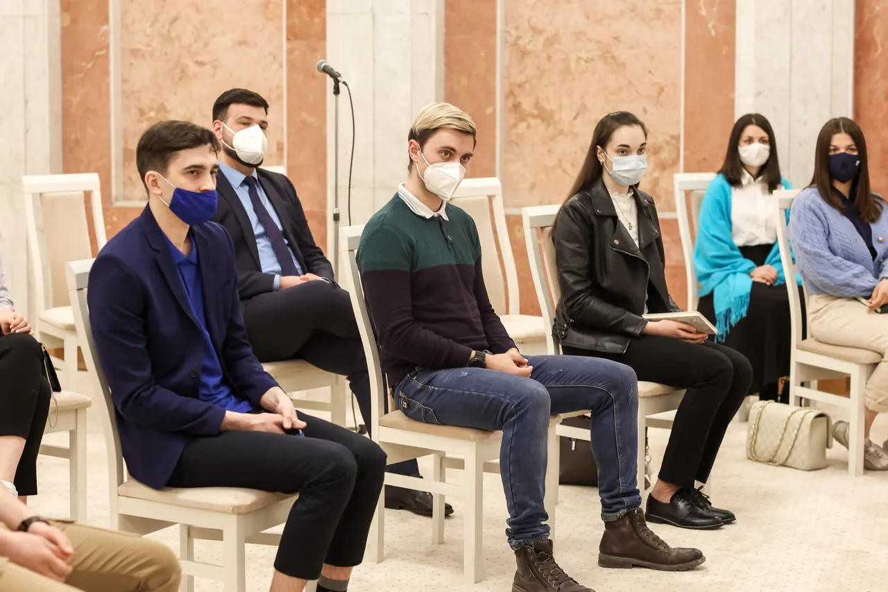 Санду: Решимость молодежи изменить ситуацию к лучшему вселяет оптимизм