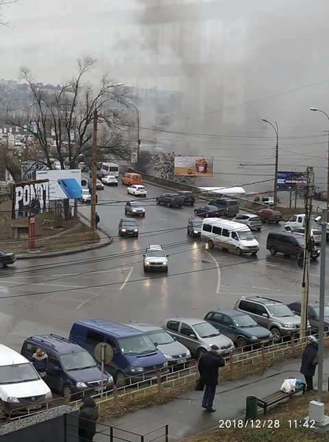 В Кишиневе загорелся автосервис