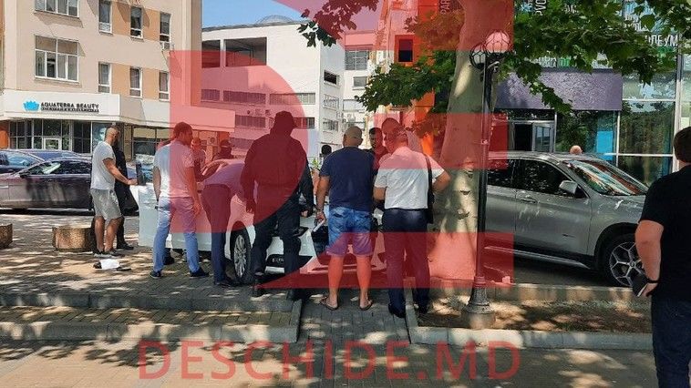 В парке "Долина роз" Fulger провел задержание трех спортсменов