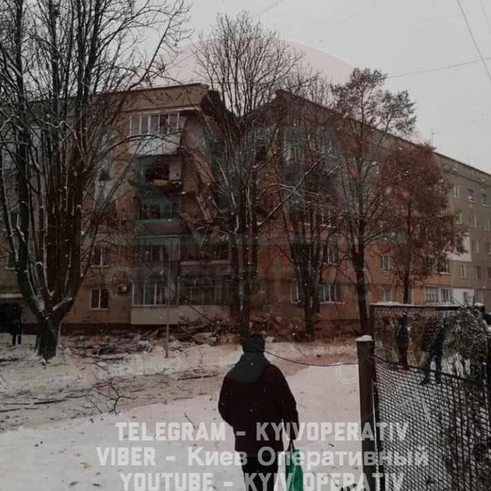 Под Киевом из-за взрыва газа обрушился жилой дом