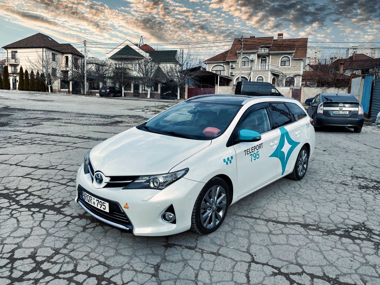Teleport taxi: Безопасность, надежные автомобили и комфорт пассажиров