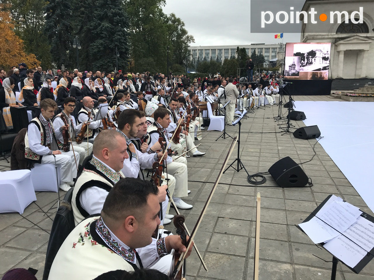 По случаю праздника в центральном соборе Кишинева прошла служба