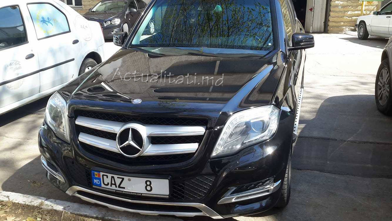 Алина Зотя купила новенький Mercedes