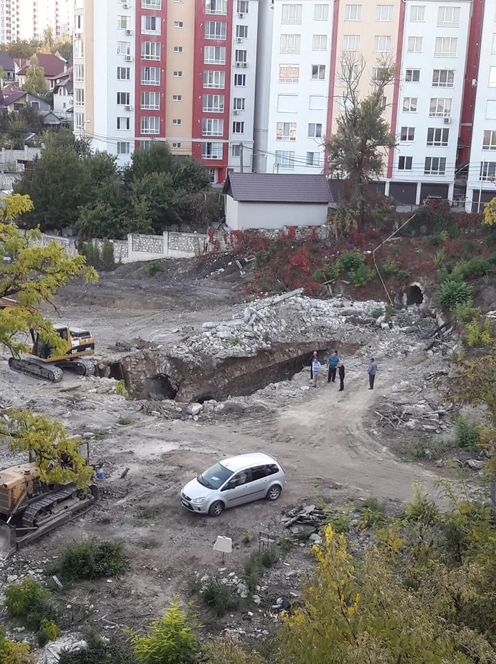 В центре Кишинева обнаружили подземные конструкции