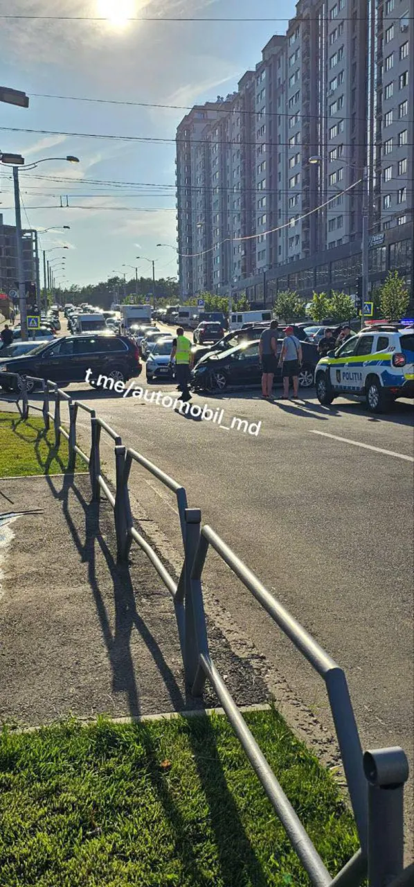 Авария в Кишиневе: двое детей госпитализированы