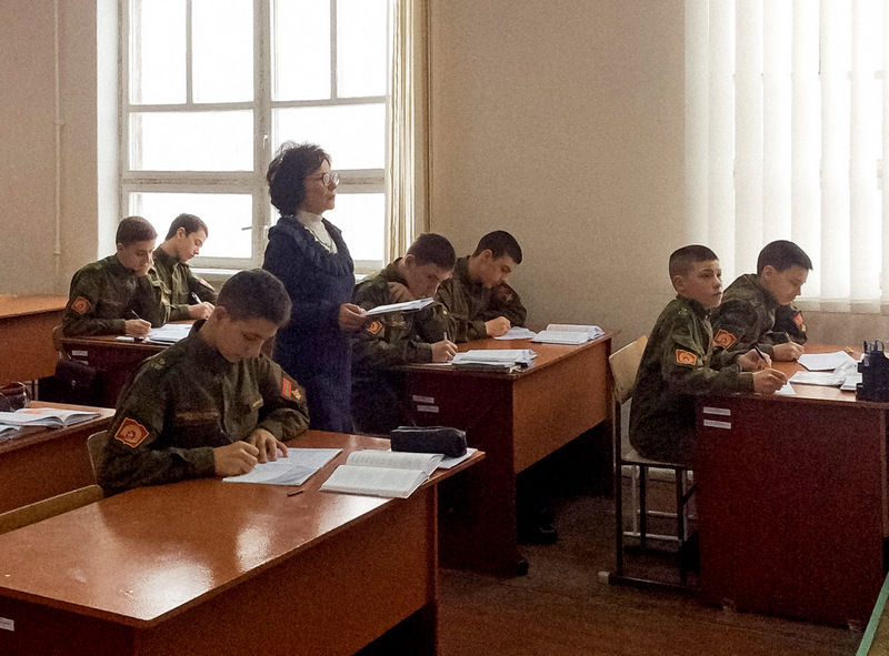 Учитель Суворовского училища в Тирасполе: Правители приходят и уходят, а народ остается