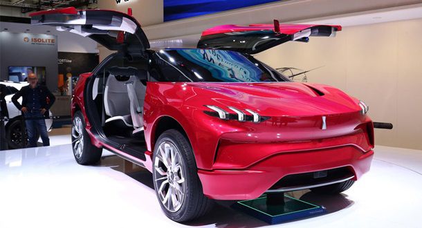 Китайцы представили "конкурента" Tesla Model X