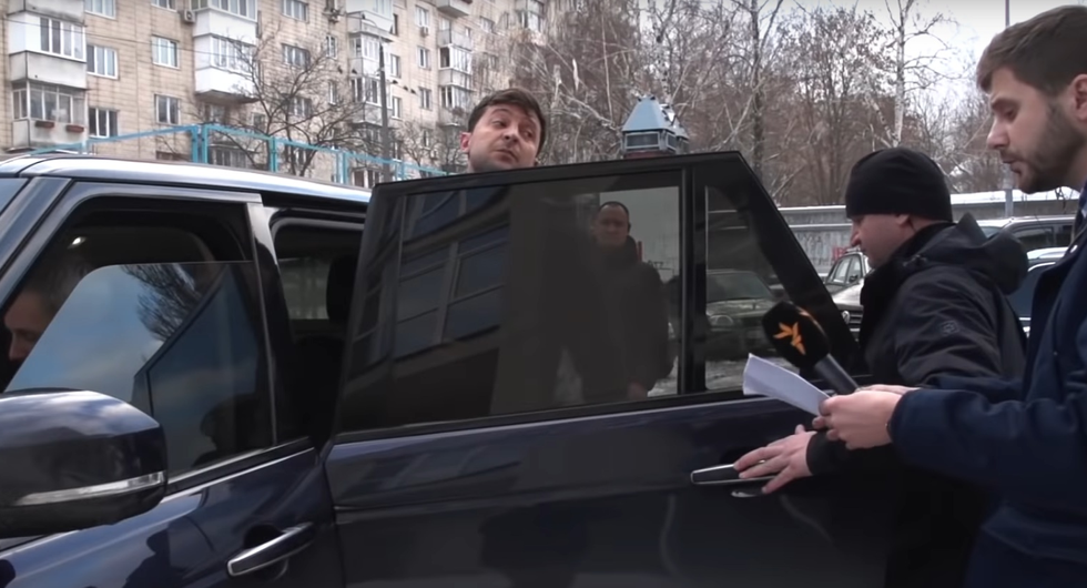 Декларация Зеленского: дома, кино, Собчак и рыба