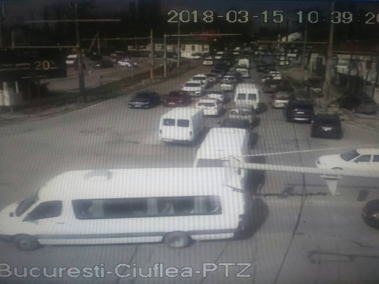 Служба InfoTrafic информирует о пробках в Центре и на Ботанике