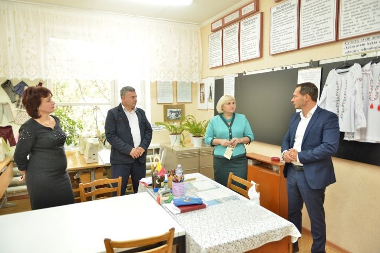 В специализированной школе №12 будет проведен ремонт