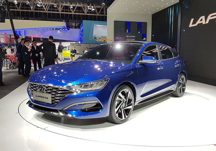 Hyundai показала в Пекине новый седан Lafesta