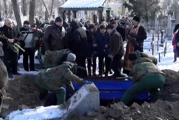 Исполнителя Нелу Стратана проводили в последний путь