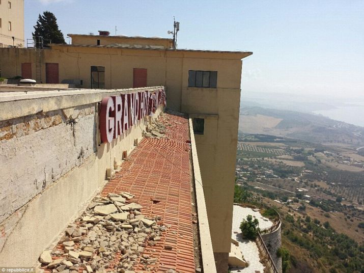 hotel fantoma, grande hotel san calogero