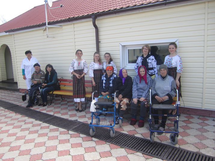 новый год, пожилые люди