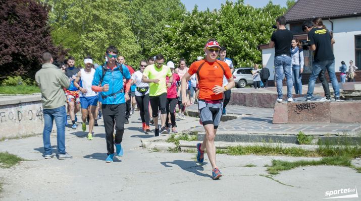 Бегуны клуба Sporter Run вышли на пасхальную пробежку по Кишинёву