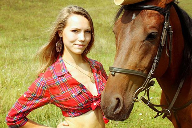acrobata din rusia, anastasiya maximova