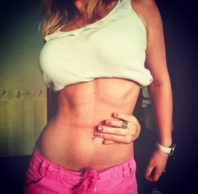 belly button test, atinge buricul