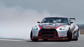 nissan gtr, дрифт