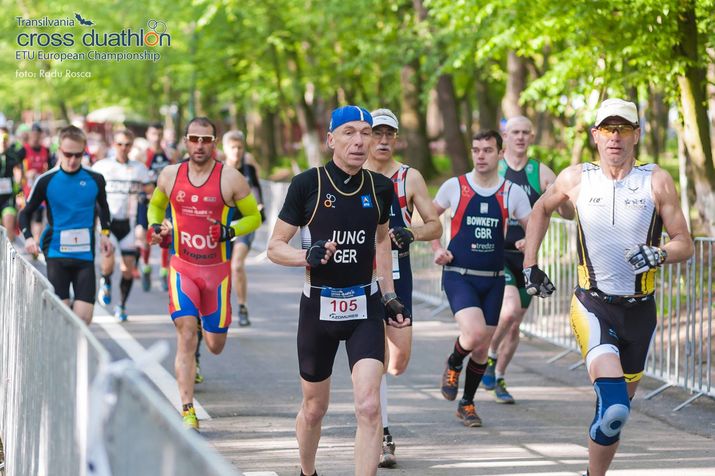 Юрий Осташин завоевал первое место на чемпионате Европы по дуатлону