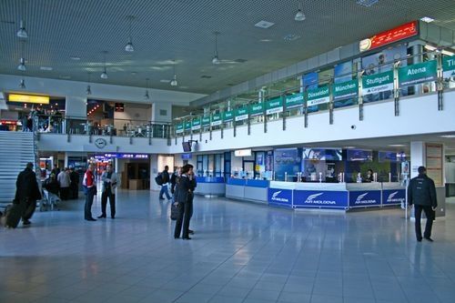 aeroport chisinau, moldovean