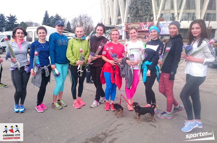 Бегуны Sporter Run вышли на пробежку в честь 8 Марта