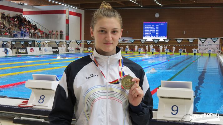 Молдавские пловцы успешно выступили на Международном чемпионате Румынии