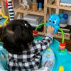 cumpără Leagăn pentru bebeluși Baby Einstein 13094 Centru de activitati cu jucarie electronica Curiosity Cove în Chișinău 