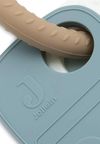 купить Игрушка-прорезыватель Jollein 101-007-68075 Inel gingival din silicon Keychain On The Go в Кишинёве 