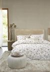 купить Постельное белье Riviera Maison 330286 Flowing Flowers 200x200/220 Sand в Кишинёве 